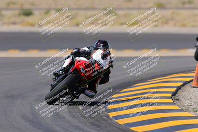 media/Oct-08-2022-SoCal Trackdays (Sat) [[1fc3beec89]]/Turn 11 Backside (1145am)/